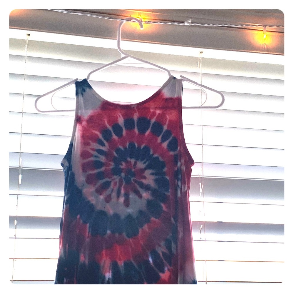 a tye dye tank